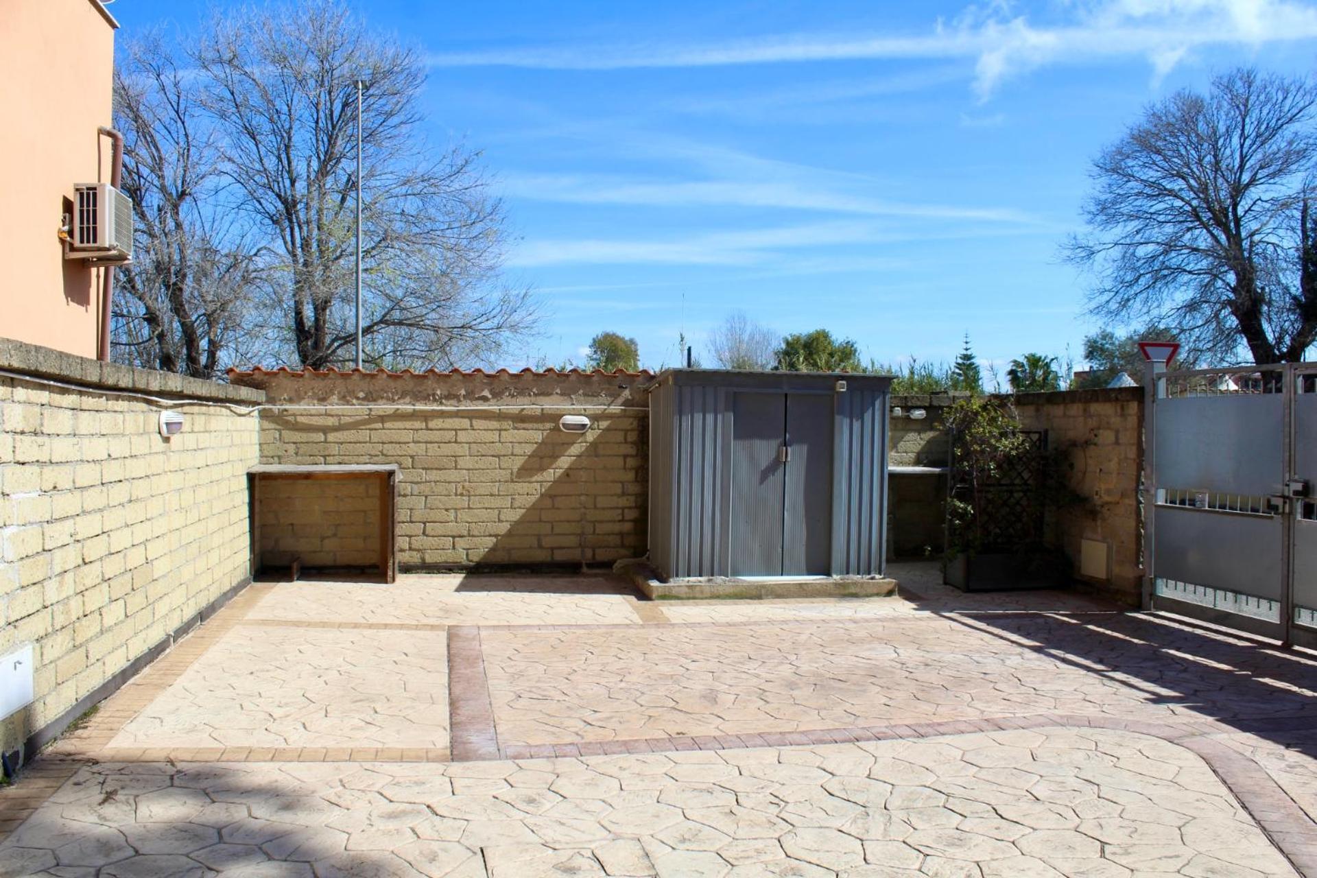 Апартаменты The Garden House Fco, Self Check In And Free Private Parking Фьюмичино Экстерьер фото